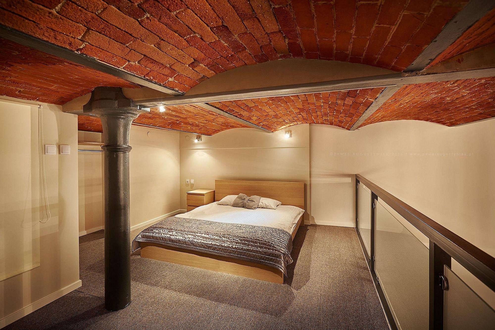 Loft Aparts Lodź Bagian luar foto