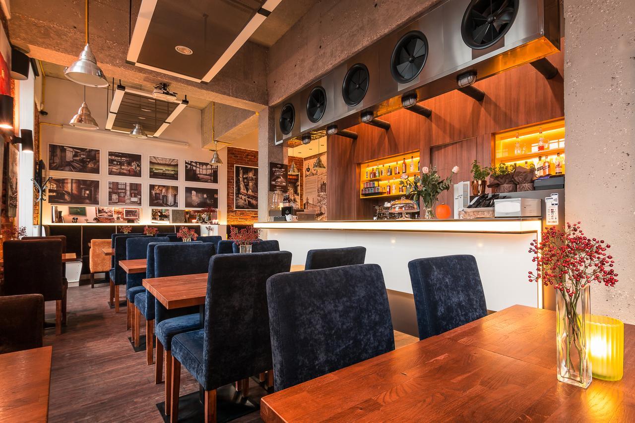 Loft Aparts Lodź Bagian luar foto