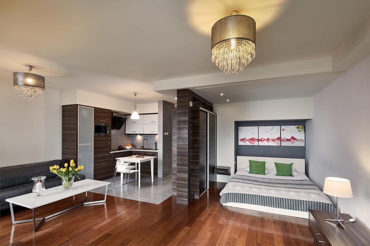 Loft Aparts Lodź Bagian luar foto